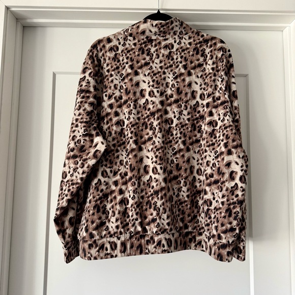 NWOT- Member’s Mark Leopard Print Women's Travel Jacket Size XL - Picture 3 of 10